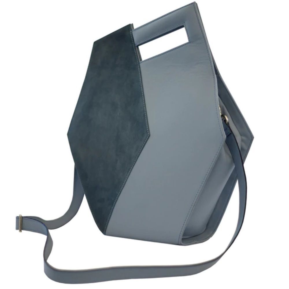 ACRATA 100% AUTHENTIC MEDIUM ARCTIC SHOULDER BAG! 👜💎💖